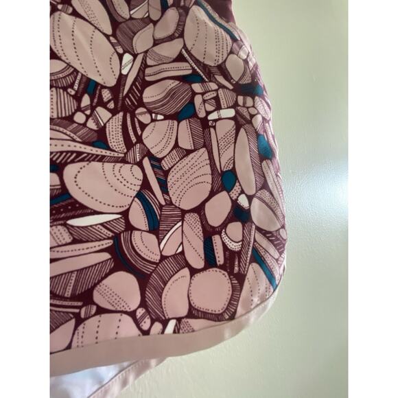 New Columbia women's sandy trail Run‎ short Stretch Deep madeira 4” Inseam Small - Picture 4 of 6